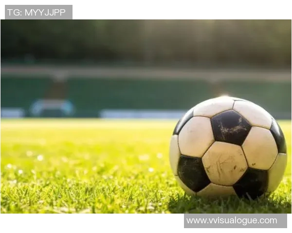 聚焦足球巨星女儿成长之路展现家庭温情与运动精神 聚焦足球巨星女儿成长之路展现家庭温情与运动精神