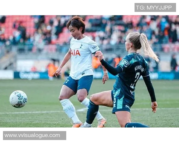 印度足球最强球星的成长之路与未来发展前景分析 印度足球最强球星的成长之路与未来发展前景分析