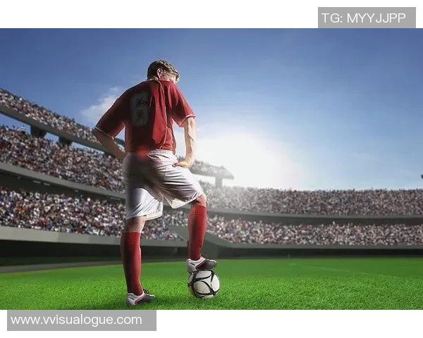 追随绿茵巨星背影感受足球激情燃烧梦想与荣耀瞬间